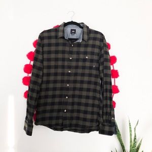 Medium Checkered Vans Flannel